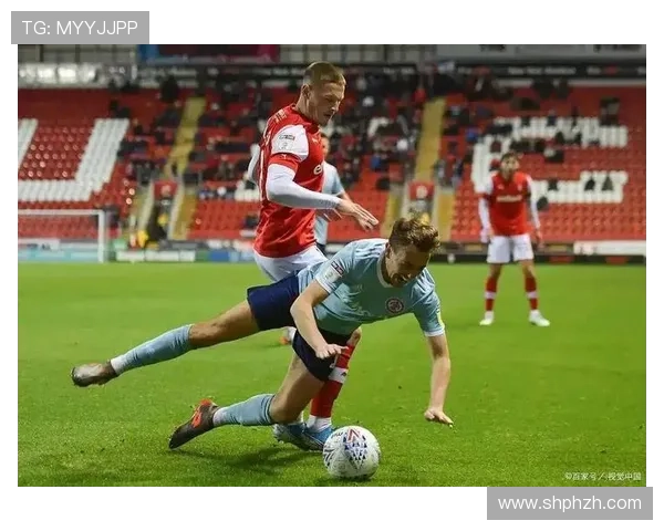 卢顿逆袭精彩逆转体现球队韧性，英超生死战状态回暖值得关注