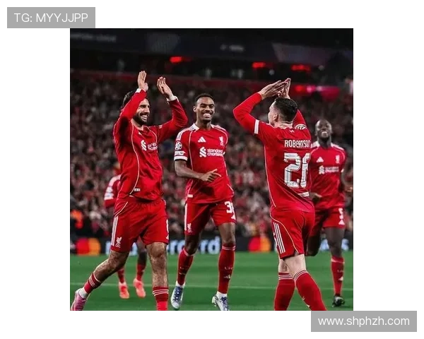 内维斯对阵利物浦高压逼抢下的出球能力解析